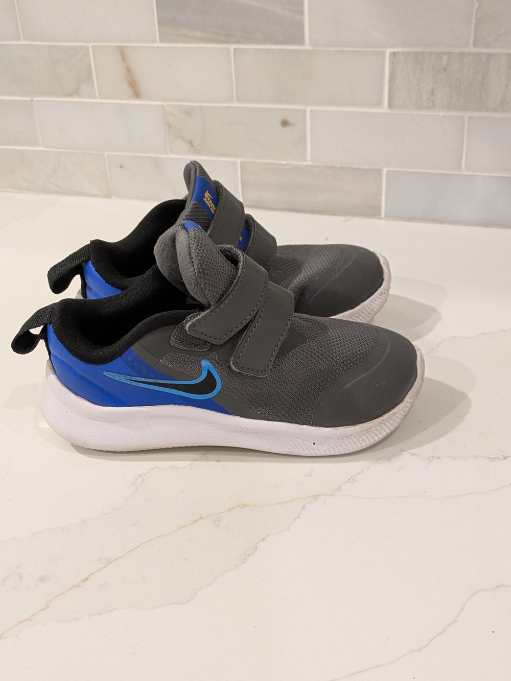 Nike Kids' Gray & Blue Lightweight Sneaker - Velcro Closure